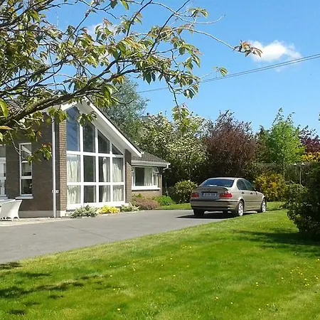 Riverside House Типперэри
